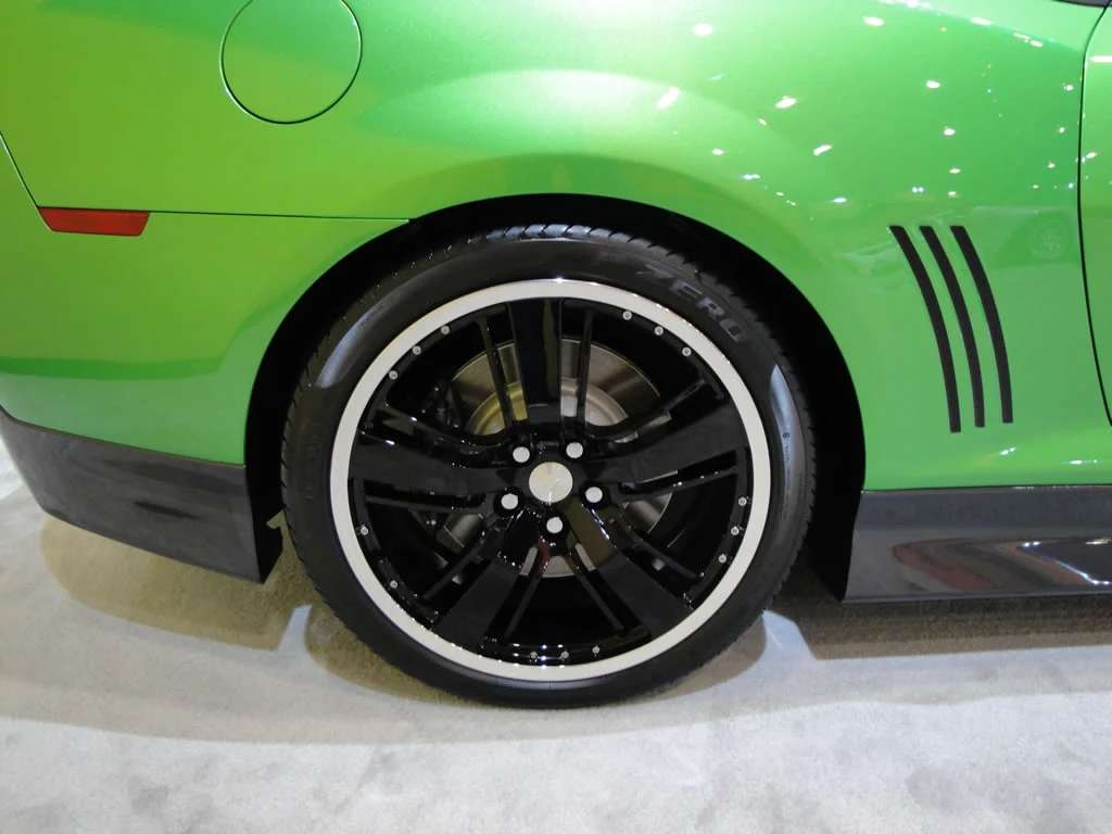 Chevrolet Synergy Green (GHS) Automotive Basecoat Kit 8L - Image 3